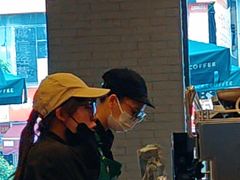 -星巴克(广州番禺钻汇广场分店)