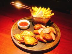 -鹿萤季·营地小馆(皇后公园店)