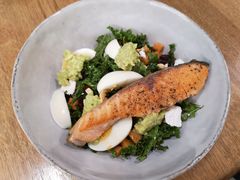 煎三文鱼沙拉碗-Wagas沃歌斯(太古汇店)