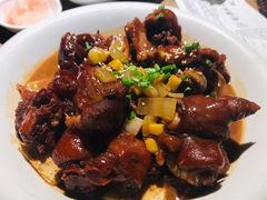 滇越一品烧猪手-滇越乘象云南餐厅(豆各庄店)