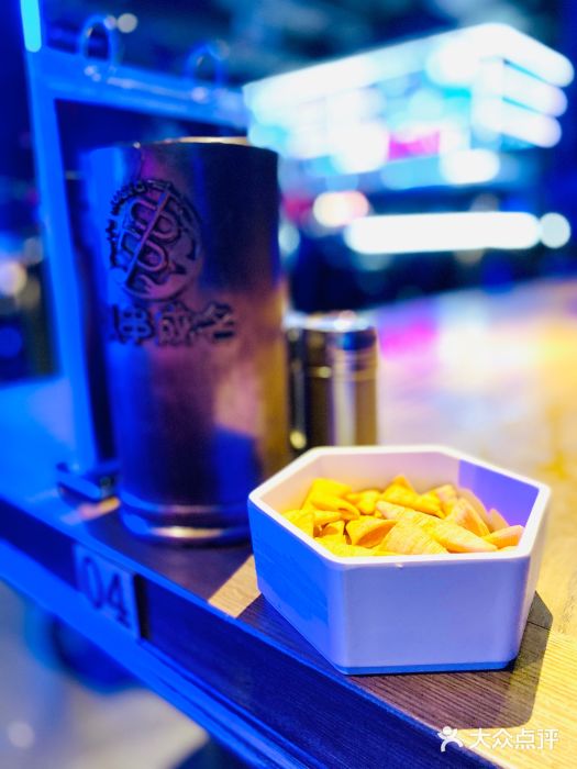 以串成名·音乐烤吧(曹路恒越荣欣店)图片