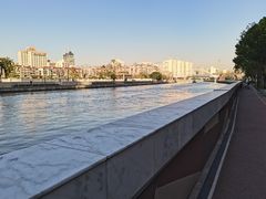 -月亮房·白斩鸡(娄山关路店)