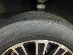 -天津波士信达奔驰4S店(卫津南路店)