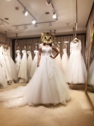 -满庭芳婚纱礼服店