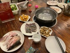 -正能量脆肉鲩火锅