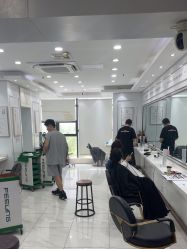 -镁连社·美联社