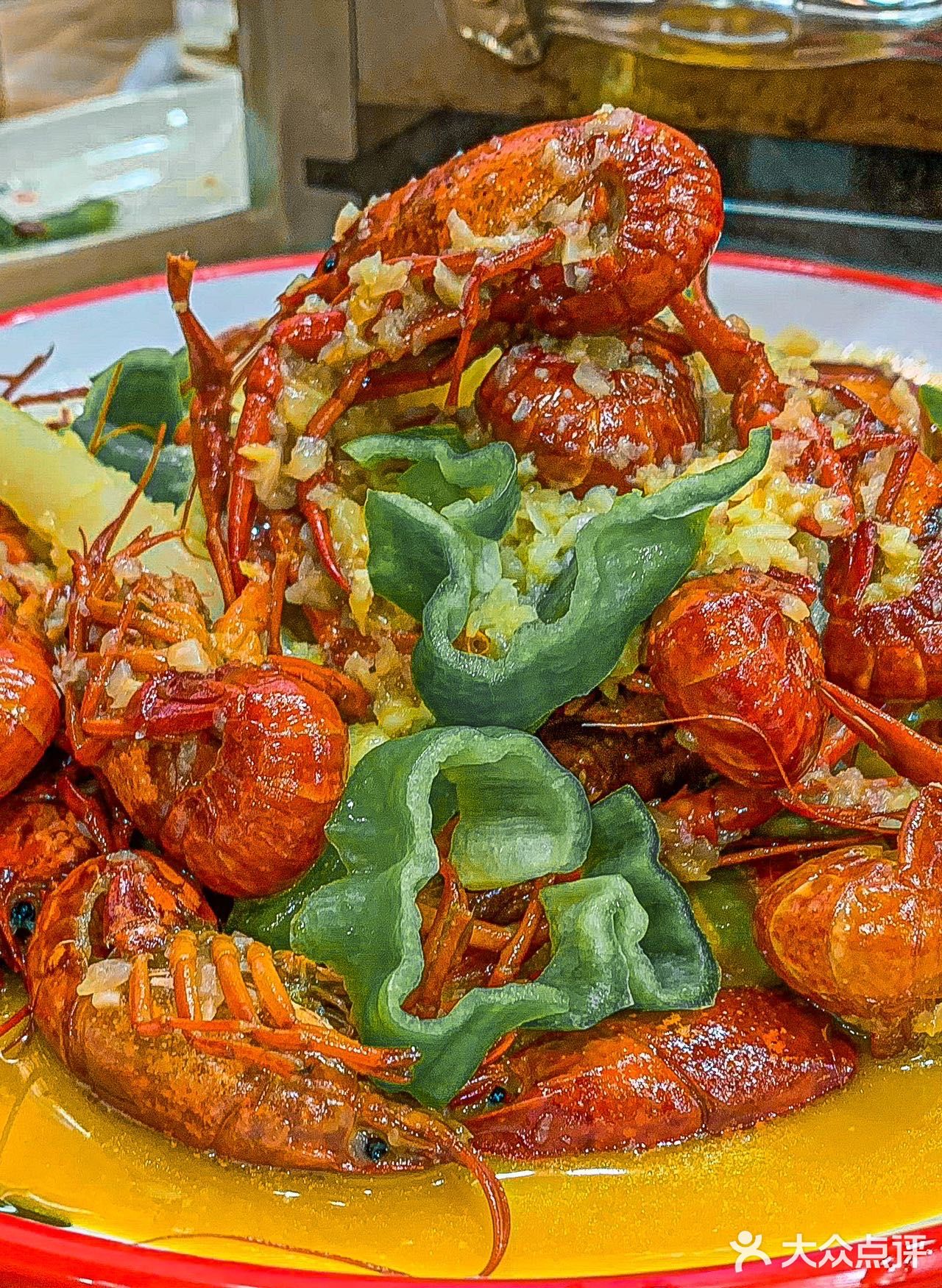 在这个夏天，你是否想要一份可口的小龙虾？