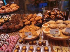 -巴黎贝甜(大宁国际商业广场店)