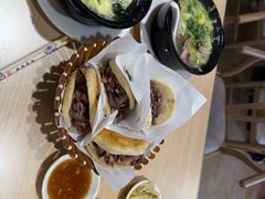 -闫家驴肉老店(华电一校店)