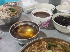 -正宗杨记普洱酸醋米线(总店)