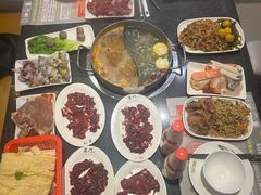 -名门潮牛·鲜牛肉海鲜火锅.烧烤自助餐厅(诚丰广场店)