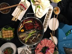 -唯爱KTV聚会餐厅(仙林东城汇店)