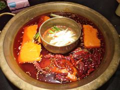 -王婆乔鲜鱼自助火锅(蜀汉路店)