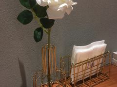 -POKEE VIA&Brunch·维娅(重庆来福士店)