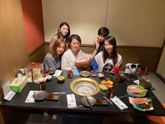 -山川小町·极番烧肉(新地假日广场店)