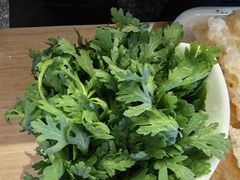 茼蒿菜-古乐牛香•鲜牛肉牛杂火锅(系马桩总店)