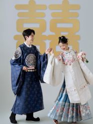 -绽放摄胶片摄影工作室