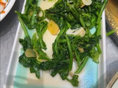 -土砂锅生态山庄·非遗砂锅雅鱼