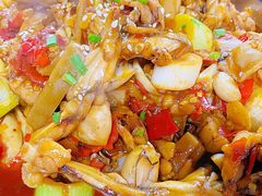 牛蛙爱上虾-小民大排档(光谷店)