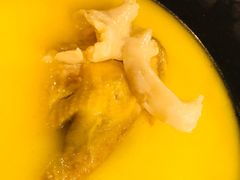 -鲜入围煮花胶鸡海鲜火锅