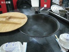 2大大的空铁锅-屯靠屯地锅王(西南路店)