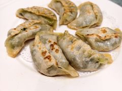 菊叶鸡蛋煎饺-丁老爷子苏香圆