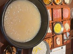 -银米·云南传统过桥米线(双廊黑金冠店)