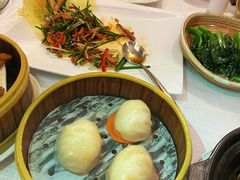 -深圳富苑皇冠假日套房酒店