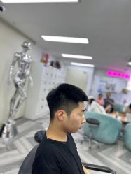 -米娜护肤造型