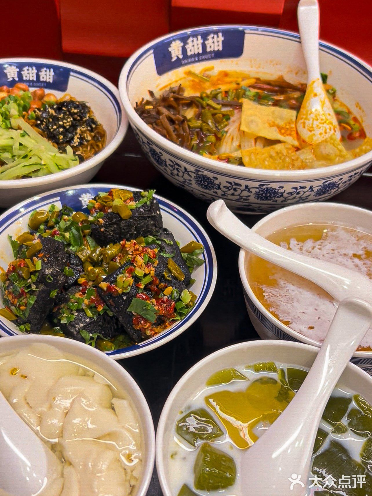 位于CBD万达广场7栋楼下临街商铺 营业时间