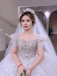 -艾米丽婚纱礼服