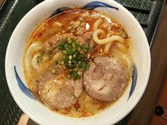 -梅龙镇广场