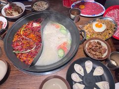 -萍姐火锅·公路夜市(武汉首店)