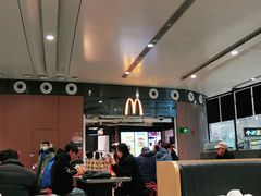 大堂-麦当劳(北京大兴机场二层国内到达(安检外)店)