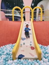 -奈尔宝·儿童乐园·亲子餐厅(鄞州万达店)