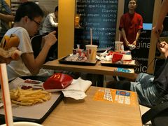 大堂-麦当劳(海岸城店)