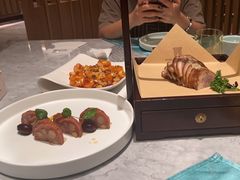 -河北宾馆中茂海悦酒店
