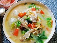 菌菇鱼汤面-鱼汤面