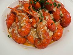 -肥肥虾庄·金牌油焖大虾(汉街SKP店)