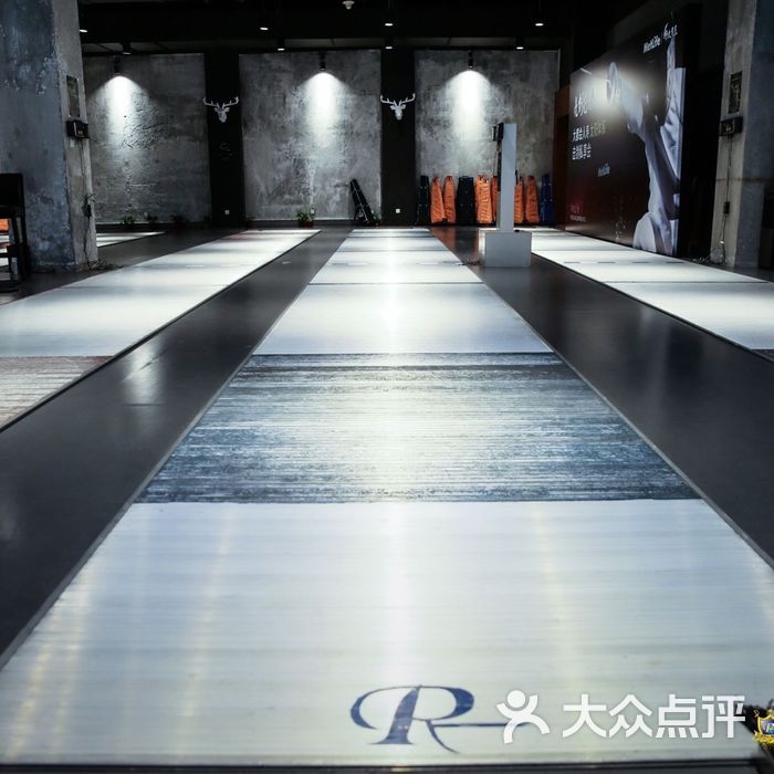 皇家国际击剑俱乐部