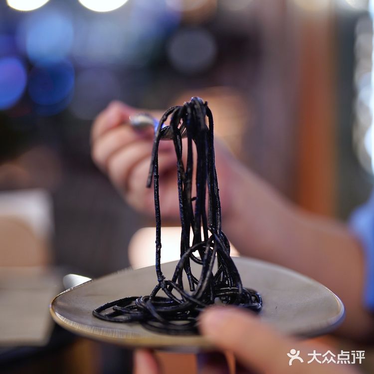 普朗姆生蚝牛排馆,约会必选浪漫餐厅