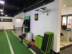 -FEELINGME乐刻私教馆·健身(朗悦居店)