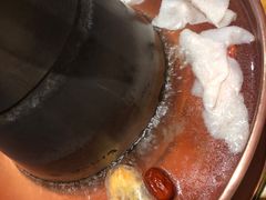 -额尔敦传统涮.冰煮羊火锅(乌兰察布体育场店)
