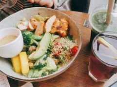 鸡肉牛油果芒果色拉-Wagas沃歌斯(五道口购物中心店)