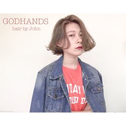 -God Hands发型设计复古会所