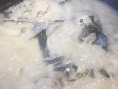 -陈大锅·岳阳鱼馆·地道岳阳菜(美食街店)