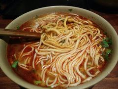 -亮亮面馆(经六路店)