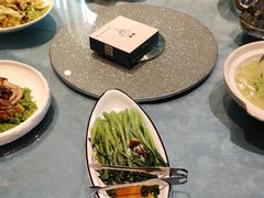 -海派美食·家宴海鲜青岛菜·石锅鲽鱼头(东方城店)