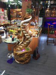 -灵彩珠宝(朗香街店)