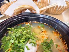 -闫家驴肉老店(华电一校店)